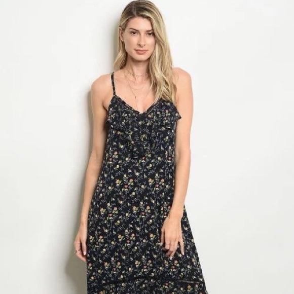 Floral Maxi Dress - Picture 3 of 3